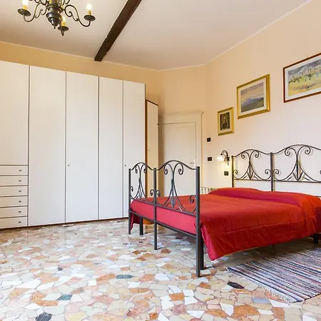 דירה Petroni 38 By *