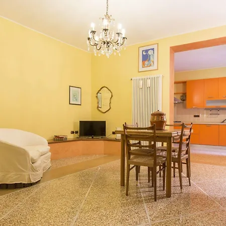 Petroni 38 By Lägenhet Bologna