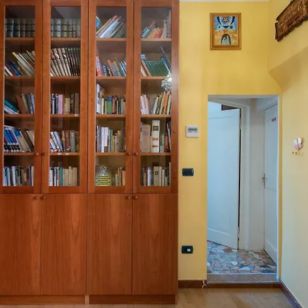 Petroni 38 By בולוניה