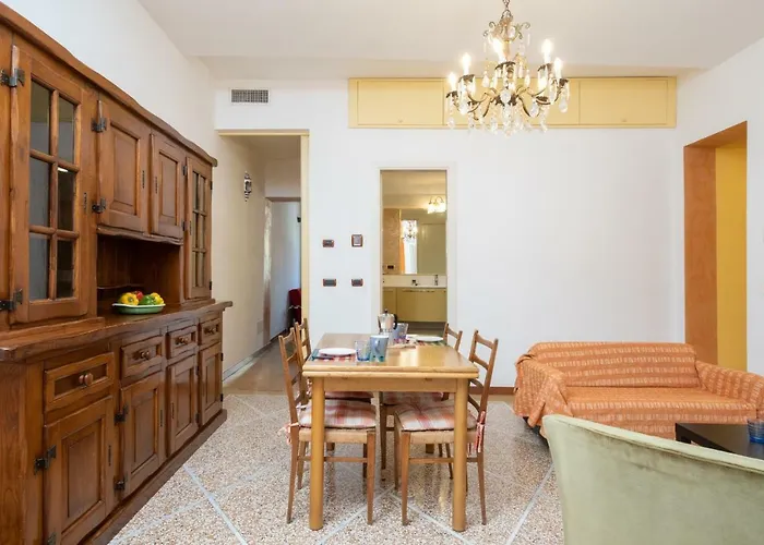 Apartman Petroni 38 By *