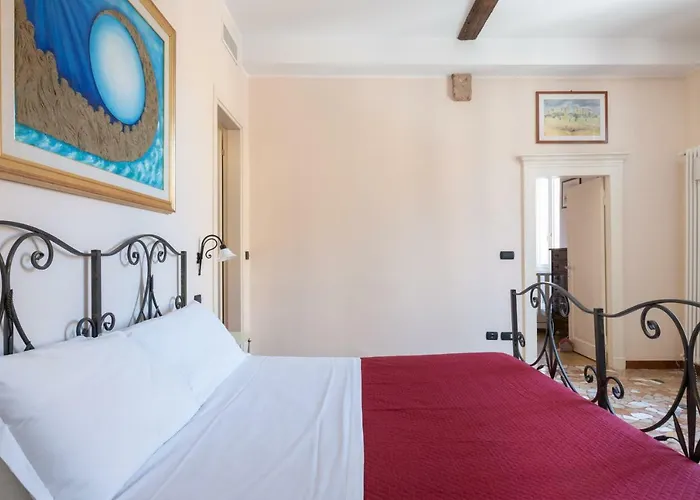 Petroni 38 By * Bologna