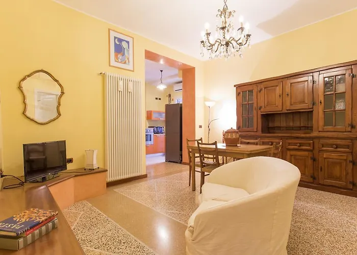 Petroni 38 By * Bologna